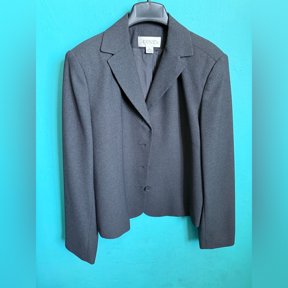 Gray Professional Blazer with Notched Lapels